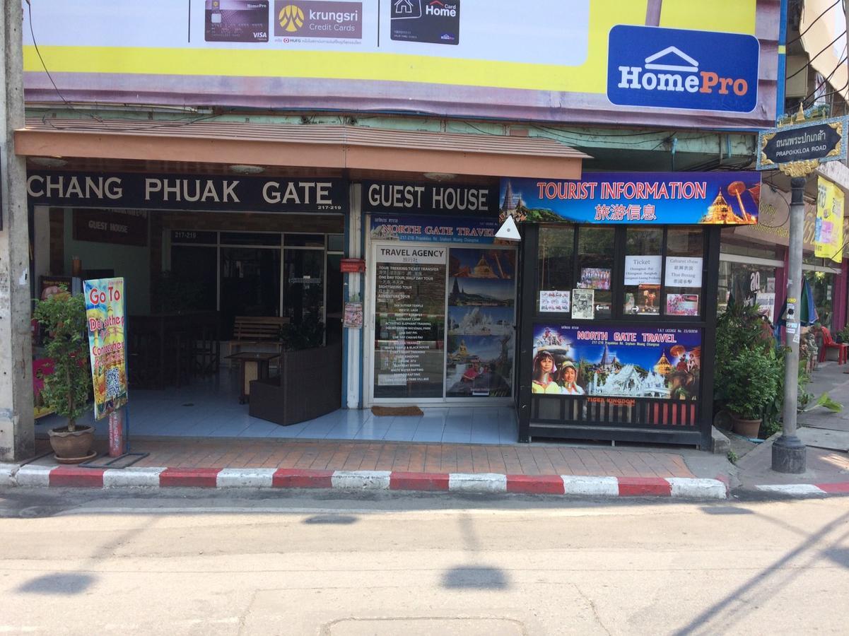 Changphuakgate Guesthouse Chiang Mai Luaran gambar